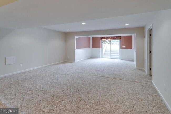 Building Photo - 12760 Manor Hall Ct