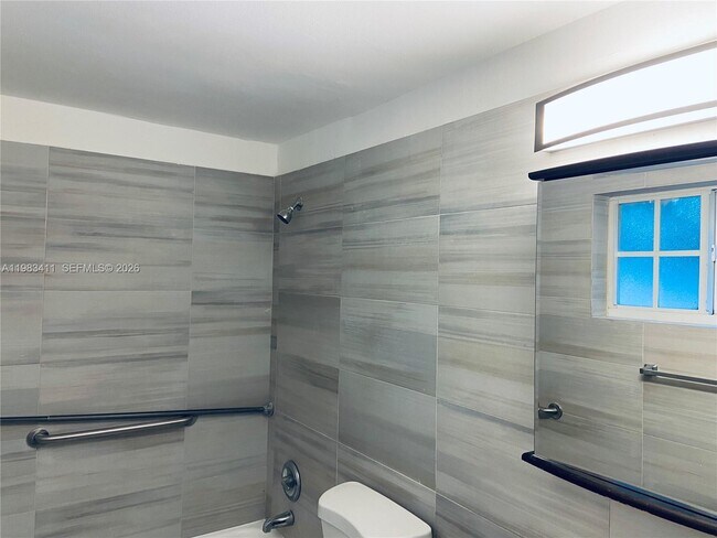 Building Photo - 1300 Salzedo St