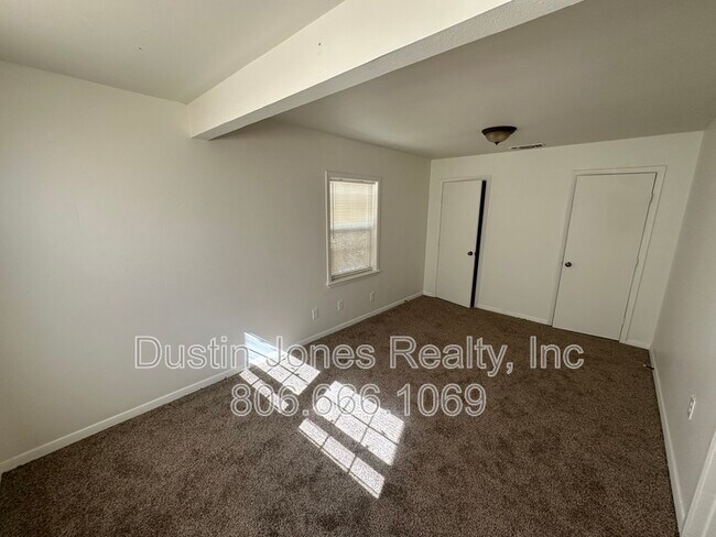 Building Photo - 1516 37th St