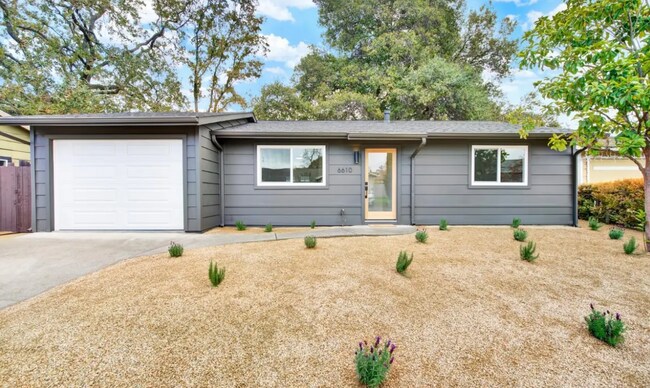 Building Photo - 6610 Oak Leaf Ct