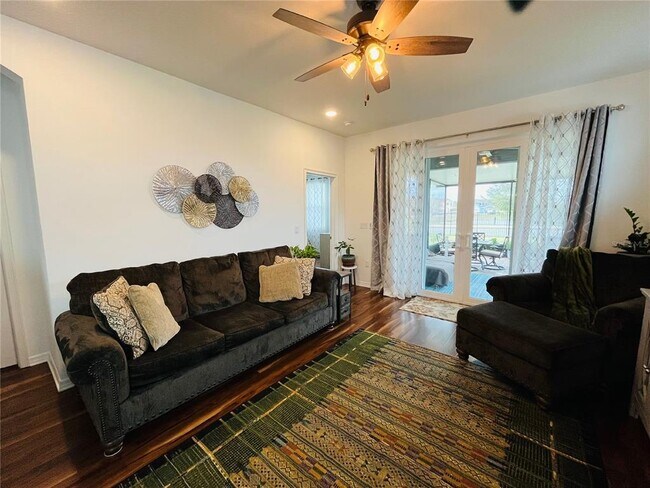 Building Photo - 6264 Great Bear Dr