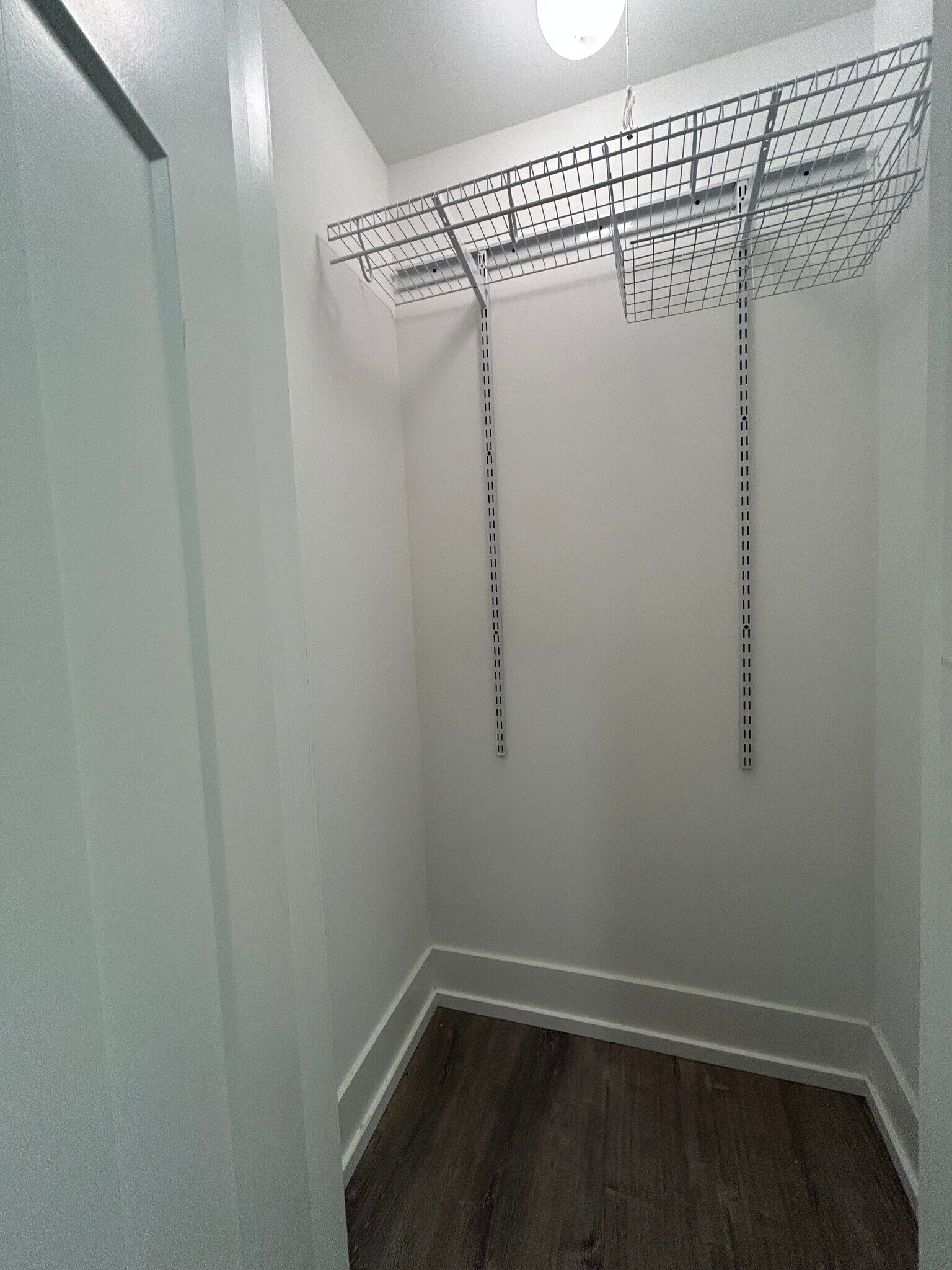 Building Photo - 1128 Maple Ave