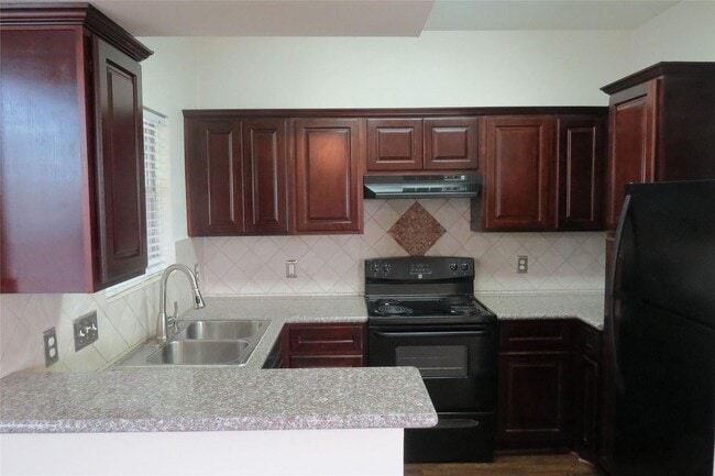 Building Photo - For Lease 1st Floor Unit | 2 Bed, 1 Bath | 860 Sq Ft | Southland Terrace Community |
