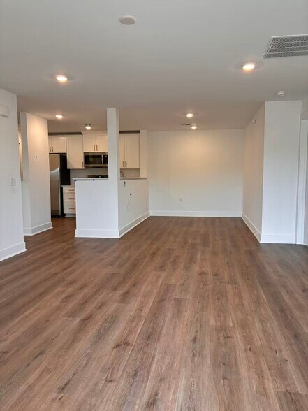 Building Photo - 5302 Mary Ashby Way