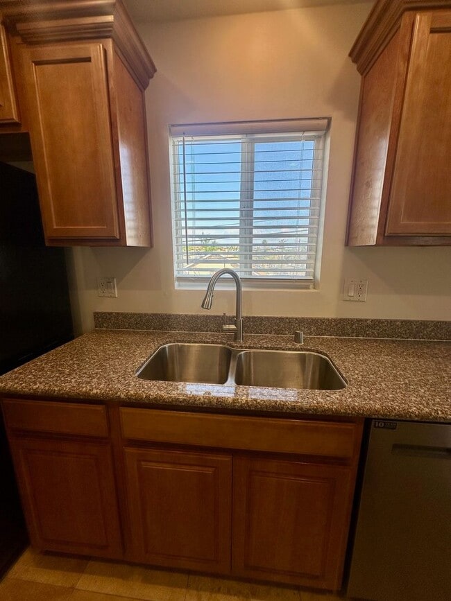 Building Photo - North Park 2bed/2bath with parking