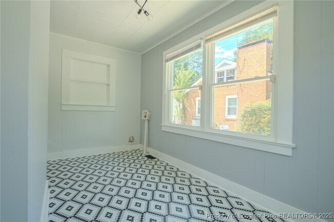 Building Photo - 120 Kirkland Dr