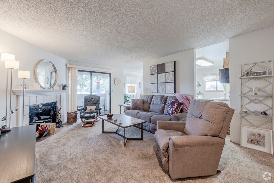 Alameda Unit - 2BR, 1.5BA - 980SF - Livingroom - Alameda West Apartments