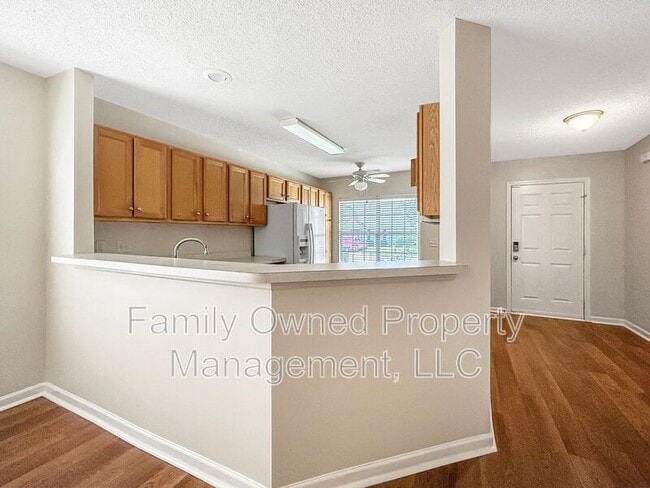 Building Photo - 112 Stewart Pl