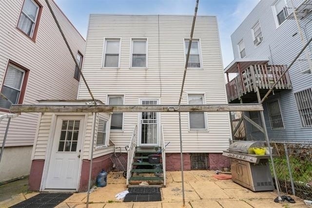 Building Photo - 1012 Paterson Plank Rd