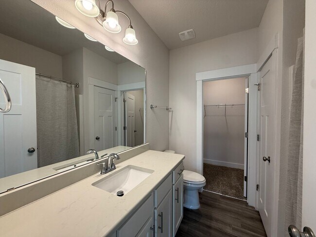 Building Photo - 6124 Cherry Hill Cir