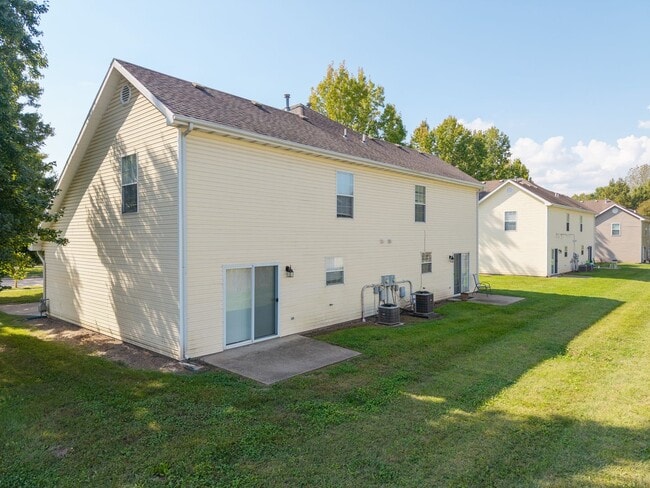 Building Photo - 4303-4305 Cheryl Ct.