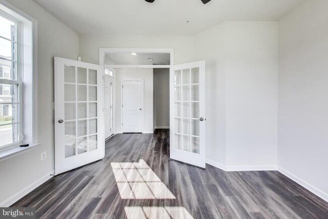Building Photo - 2530 Lanham Hill Cir