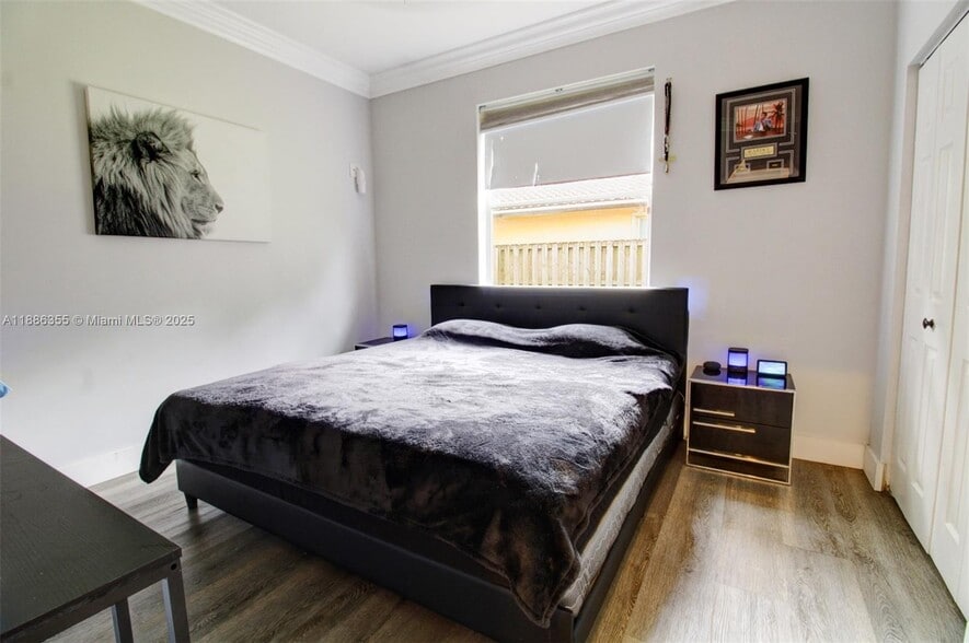 Building Photo - 6041 Superior Blvd