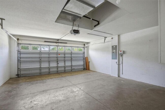 Building Photo - 13408 Teaberry Ln