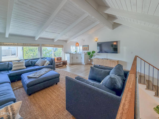 Building Photo - 4954 Dolphin Way