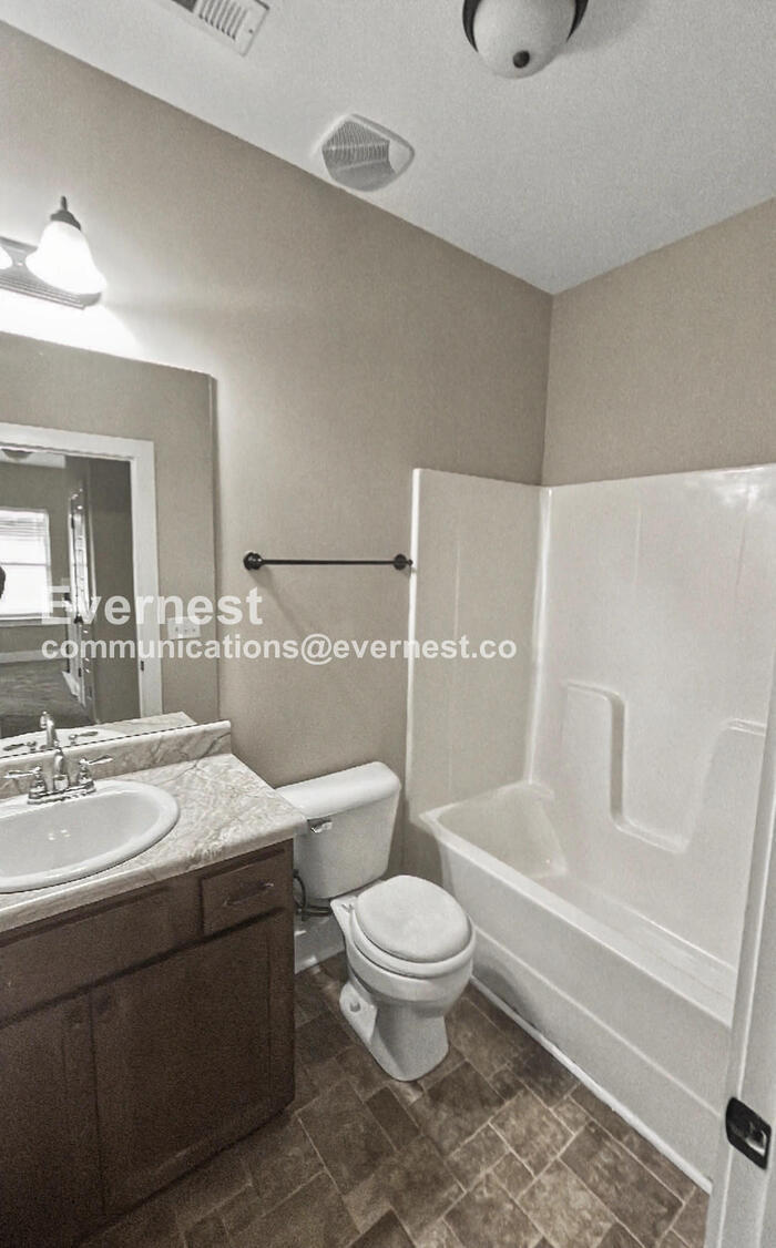 Building Photo - 5860 Cheshire Cove Trail