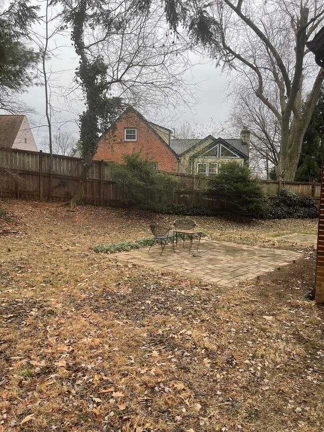 Building Photo - COZY CAPE COD CLOSE TO METRO AND 495