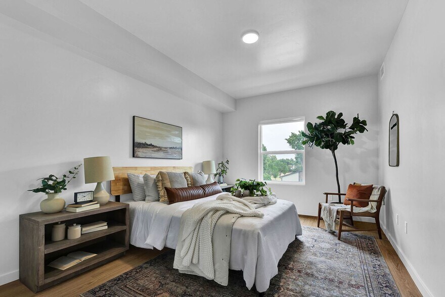 Interior Photo - The Betty