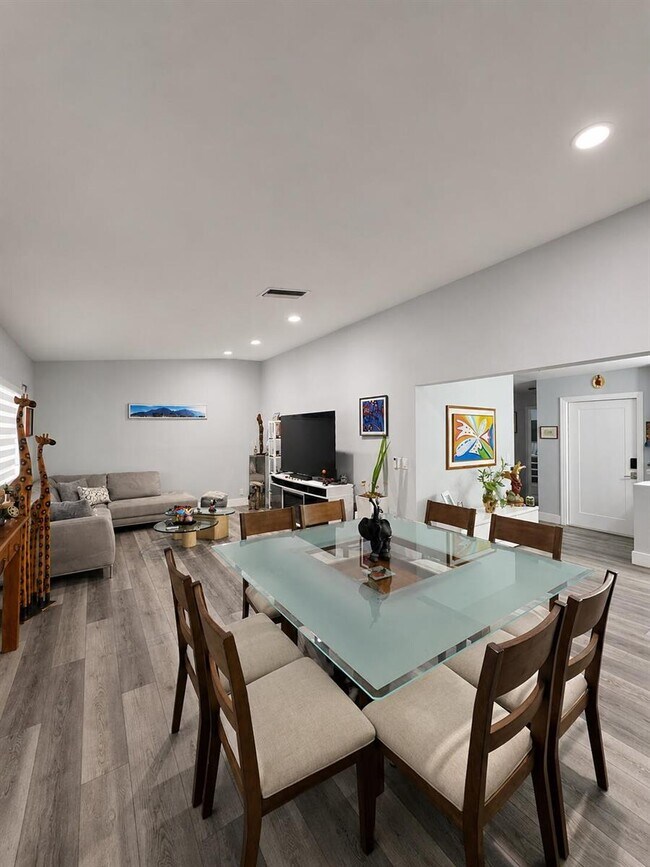 Building Photo - Northwest 2nd Court, Deerfield Beach, FL 33442 - 3 BR 2 BA house