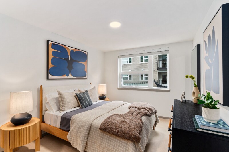 Building Photo - 2950 NE 11th St