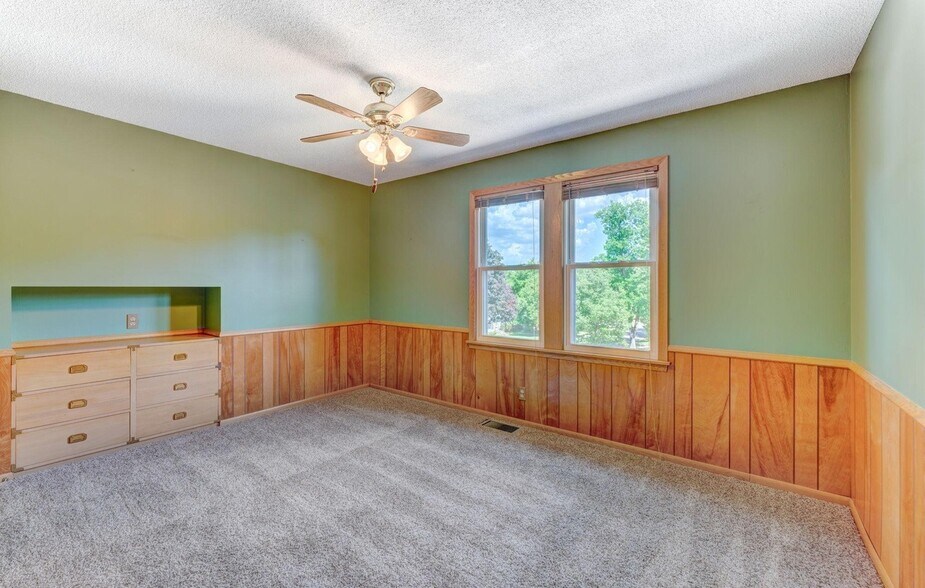 Bedroom 3 Upper Level - 3401 Brunswick Ave S