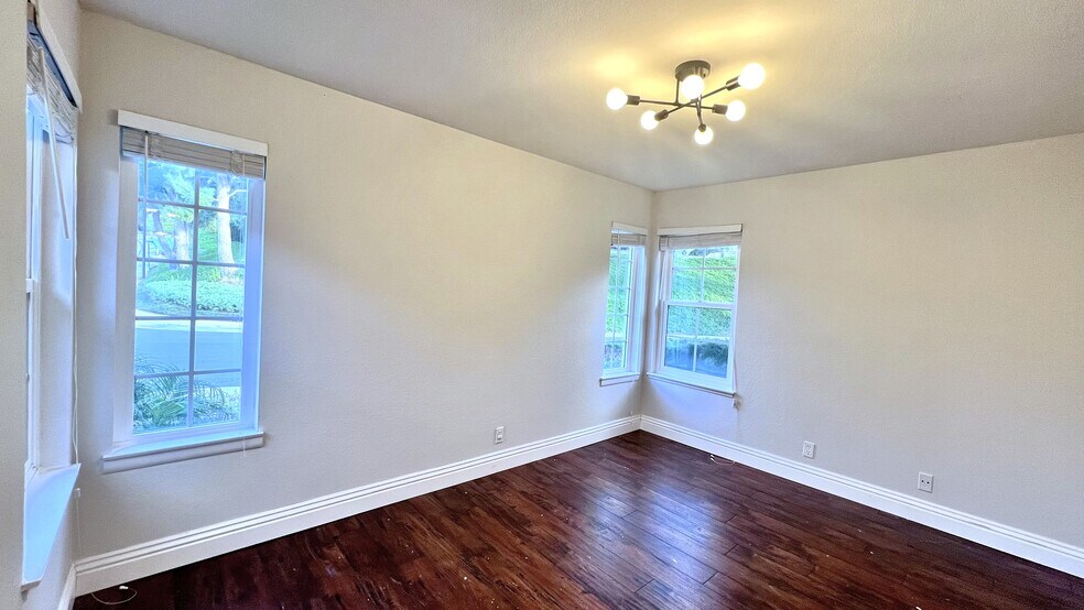 Building Photo - 28141 Cascabel