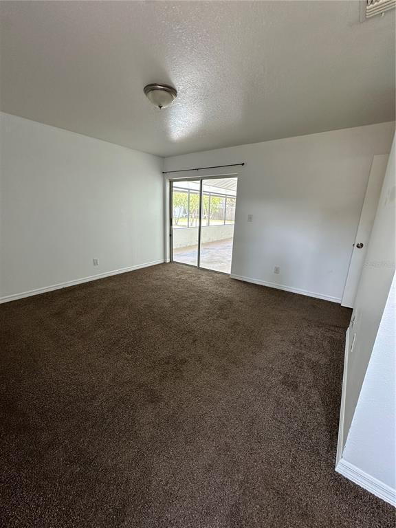 Building Photo - 5525 SE 43rd Ct