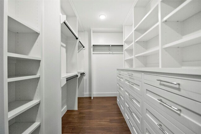 Building Photo - 803 Archer St