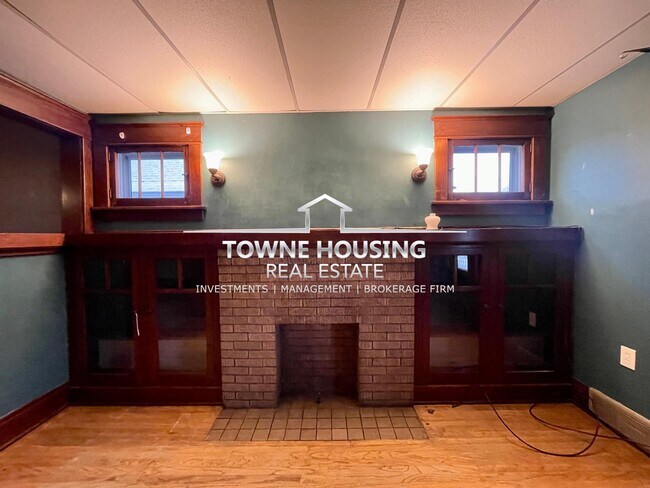 Building Photo - 418 Colvin Ave