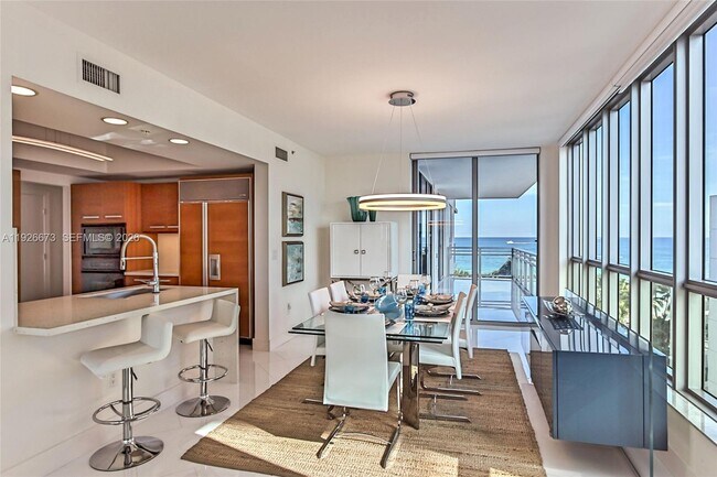 Building Photo - 3535 S Ocean Dr