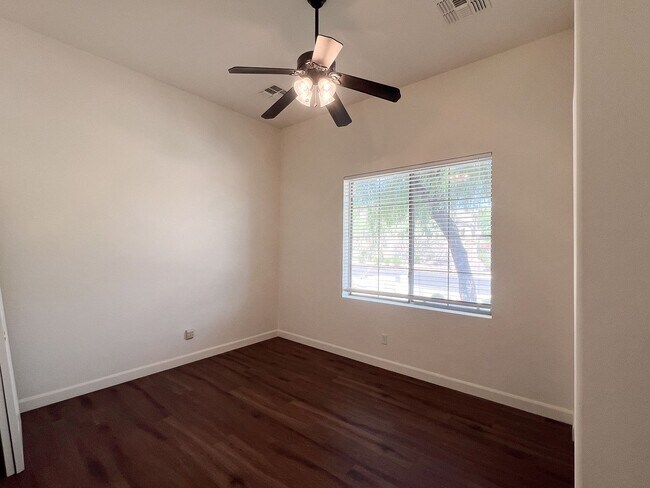 Building Photo - 4 Bed + Office | 3 Bath | 3-Car Garage | E...