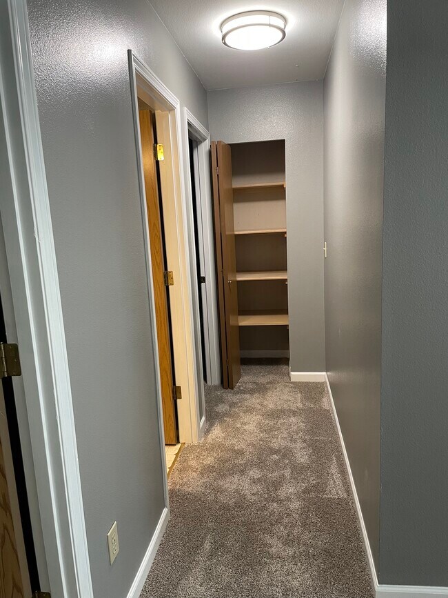 Building Photo - 707 125th Pl NW