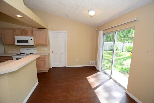 Building Photo - 85 Red Mill Dr