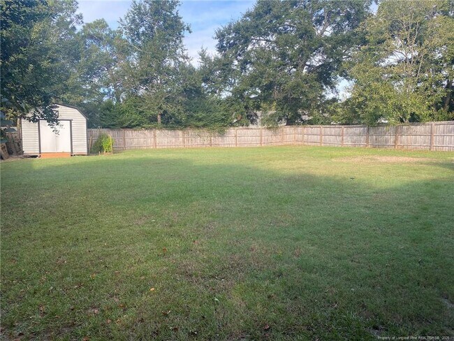 Building Photo - 2904 Franzia Dr