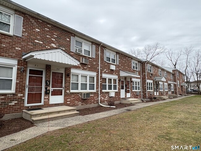 Building Photo - 53 Hiltbrand Rd