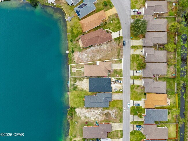 Building Photo - 114 Lakeridge Dr