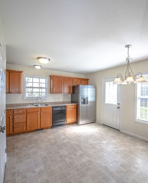 Building Photo - 955 Russet Dr