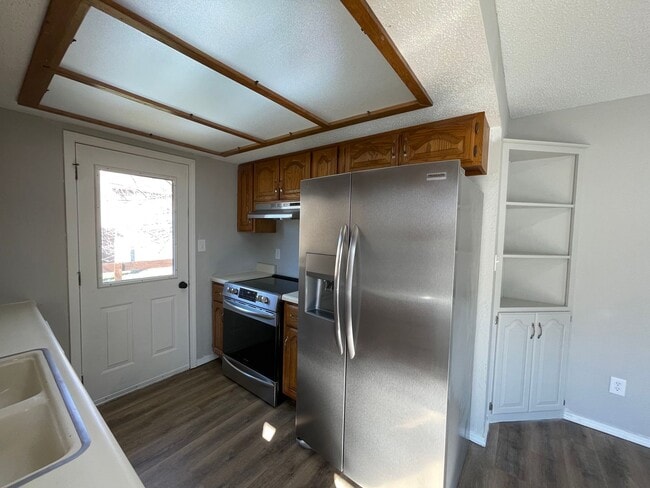 Building Photo - 3413 E Avalon Dr