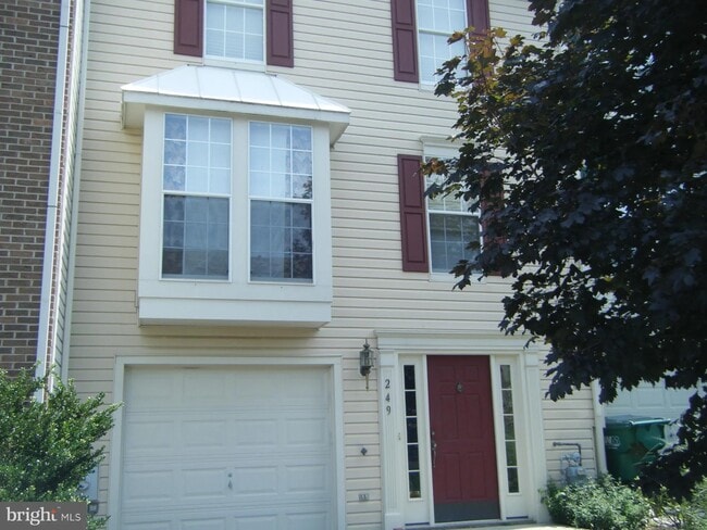 Primary Photo - 249 Sloan Ct