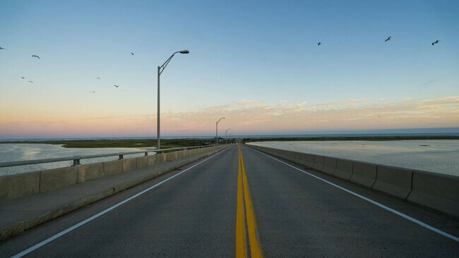 Building Photo - 14 Millstone Dr