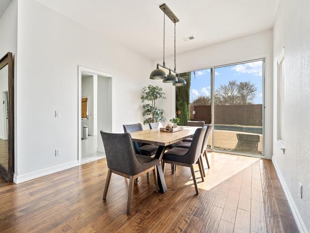 Building Photo - 1103 Pawnee Ct