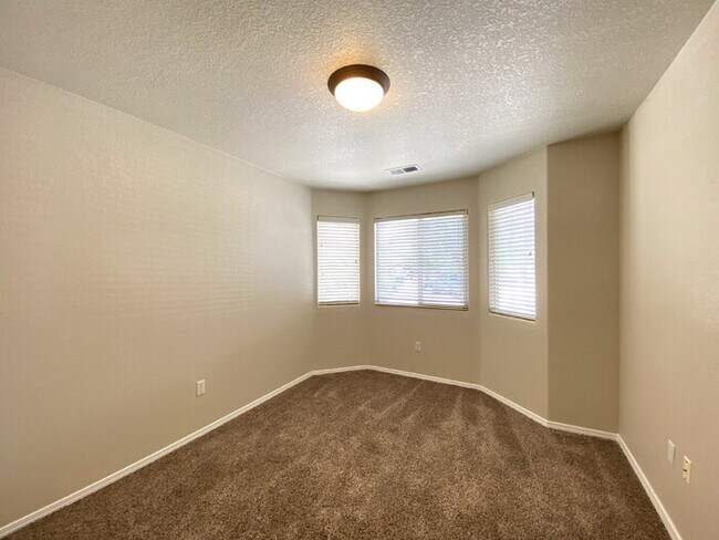 Building Photo - 4BR in Cabezon Subdivision
