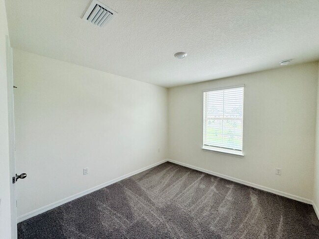 Building Photo - 16311 Lakelet Aly