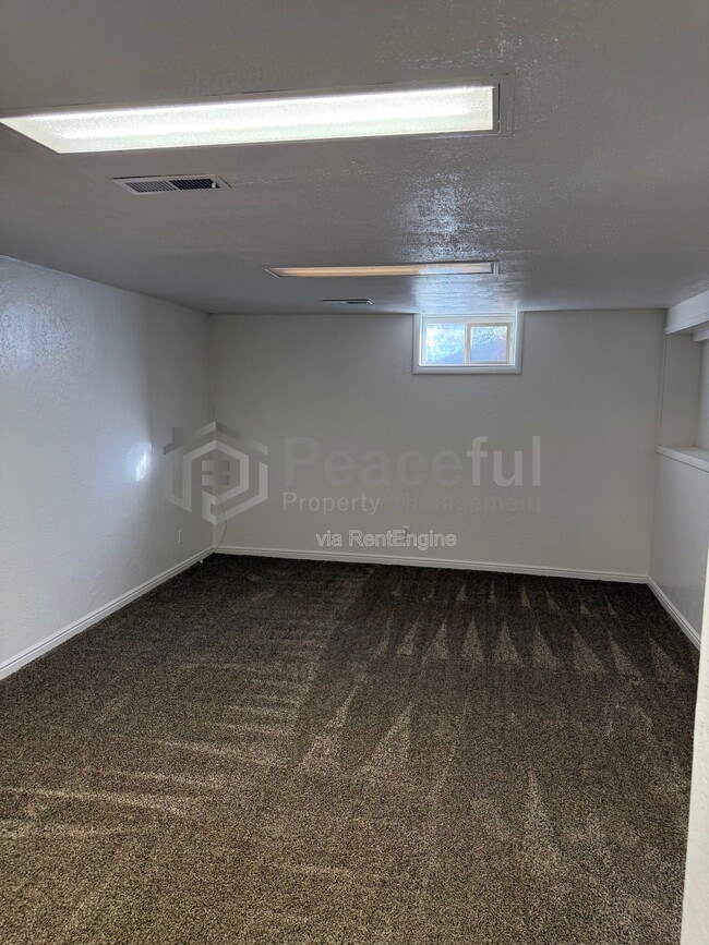 Building Photo - 2009 W Celia Way