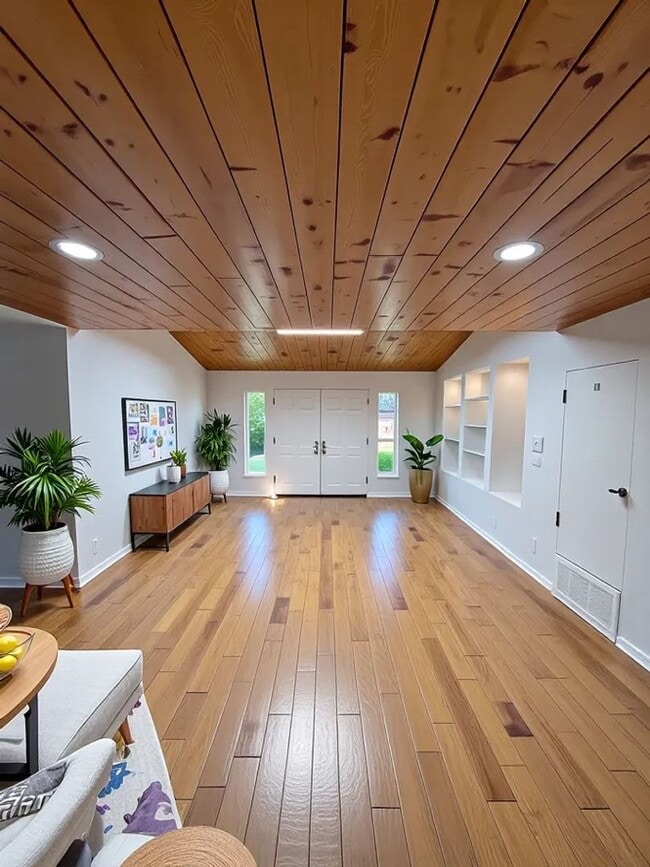 Building Photo - Gorgeous 3 Bedroom, 2 Bathroom, Granada Hi...