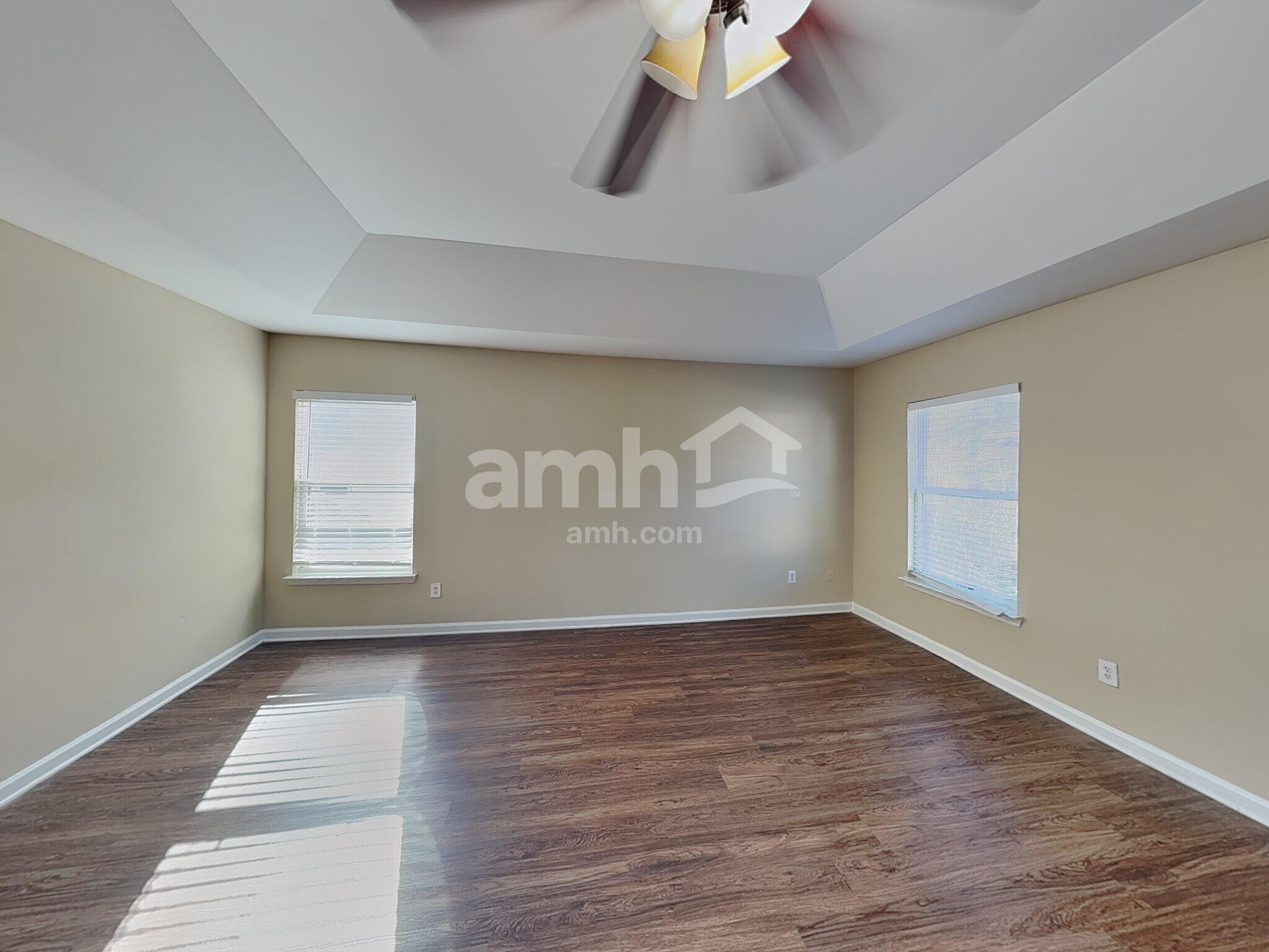 Building Photo - 348 Yellow Iris Rd