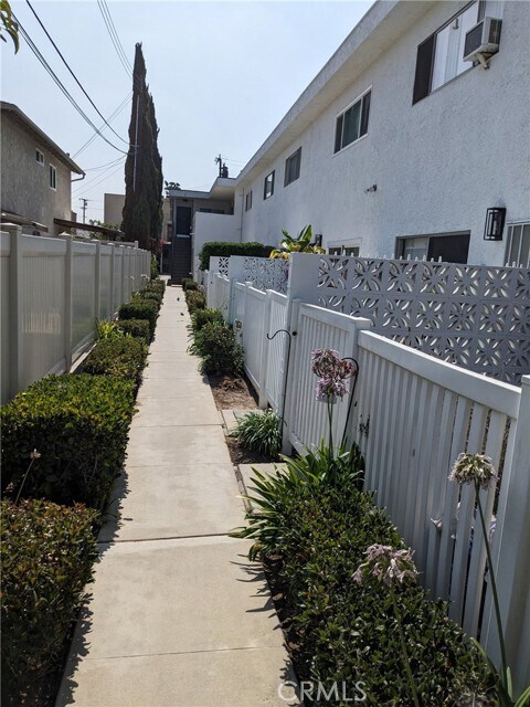 Building Photo - 2758 Orange Ave