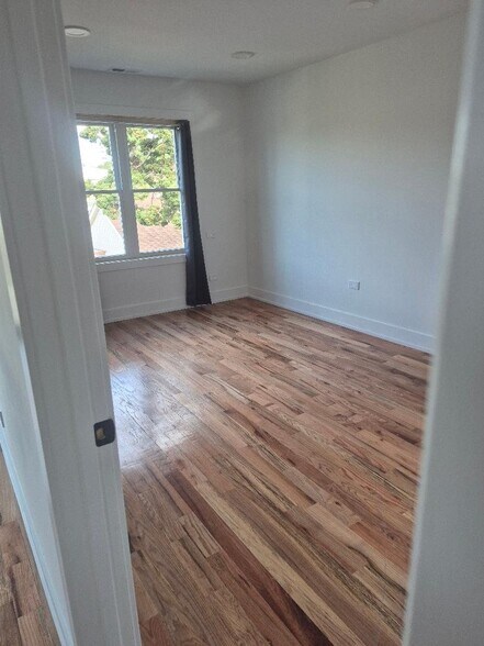 Building Photo - 4144 N Parkside Ave