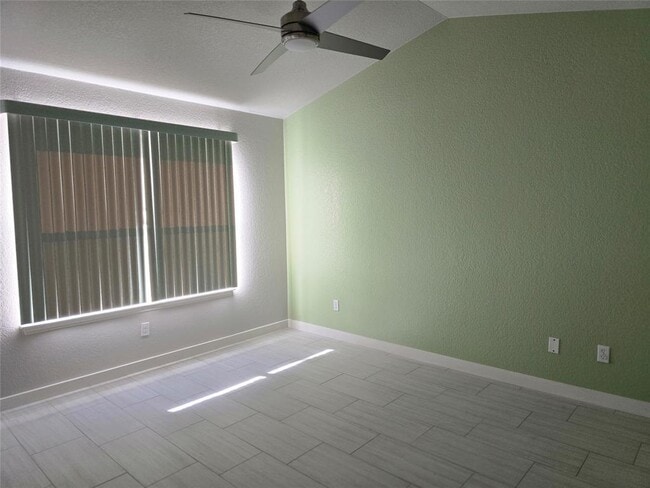 Building Photo - 137 Prairie Springs Cove