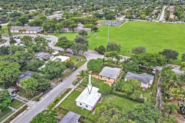 Building Photo - 1175 NW 133rd St
